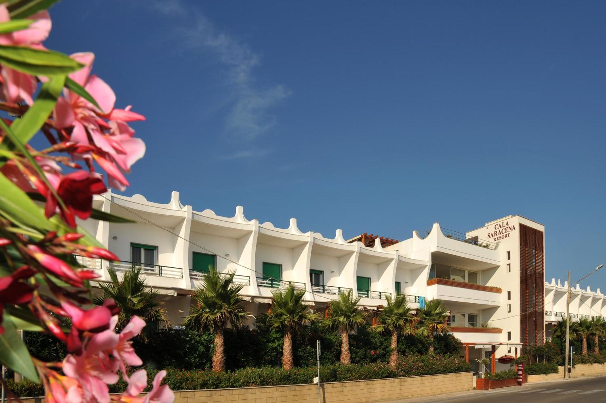 Cala Saracena Resort Torre Vado Exterior photo