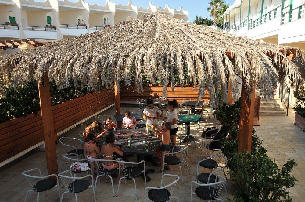 Cala Saracena Resort Torre Vado Exterior photo